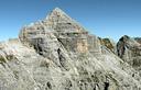 04-La piramide dello Jof Fuart dalla vetta delle cime Castrein