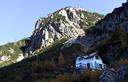 05-Il vecchio rifugio Flaiban-Pacherini alle pendici della Cima di Suola