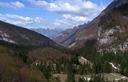 16-Il pianoro di casera Casavento dalla Strada degli Alpini