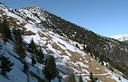 18-Il sentiero che traversa sul fianco sudorientale del monte Dauda reso visibile dalla neve