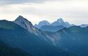 06-Forca Pradulina e il monte Salinchiet, sullo sfondo le Alpi Giulie