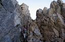 13-La cengia gradinata che immette sul pendio SE della Creta di Collina