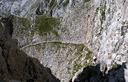 25-In discesa lungo il sentiero attrezzato per la Creta di Collina