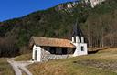 09-La chiesetta lungo la carrareccia tra Borgo di Mezzo e Morolz