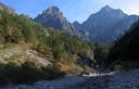 03-Il monte Corta e il monte Castello dal greto del torrente Ledron