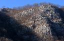 04-Le rocciose pendici sulla destra orografica della Val Cosa
