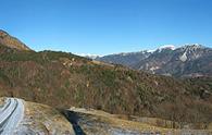 Monte Veltri e Col Gentile - panorama parziale dalla strada che scende a Enemonzo