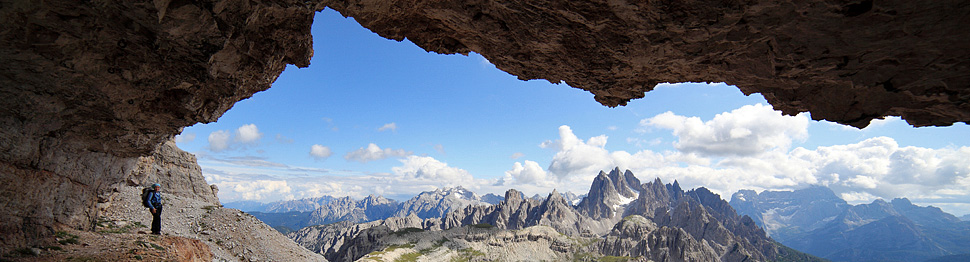 Cengia scavata lungo il sentiero di guerra alla base delle Tre Cime