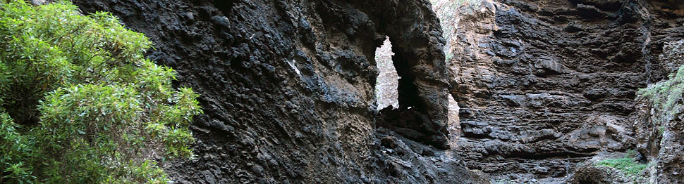 Arco naturale nella Gola di Masca