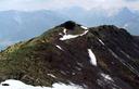 01-La cresta erbosa che scende verso il monte Zoncolan