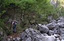 07-Risalita lungo il greto di un torrente alle pendici del monte Starmaz