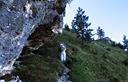 05-Rampe erbose presso i dirupi sommitali del monte Pisimoni