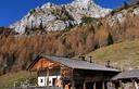 02-Casera Tartoi ed il monte Piova sullo sfondo