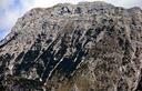 08-La cresta sommitale del monte Raut dalla casera del monte Fara