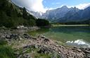 09-Il lago superiore di Fusine ed il Mangart sullo sfondo