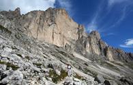 Alla cima della Roda di Vael dal rifugio Paolina