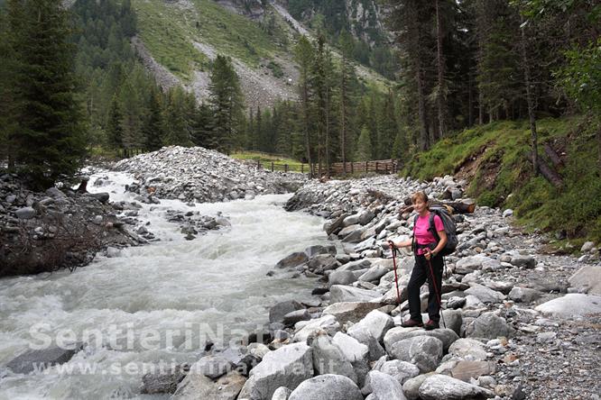 01-Verso la FurtAlm lungo il torrente