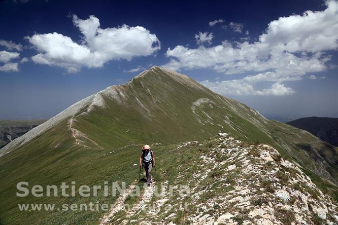 08-Sull'ampia forcella tra Priora e Pizzo berro