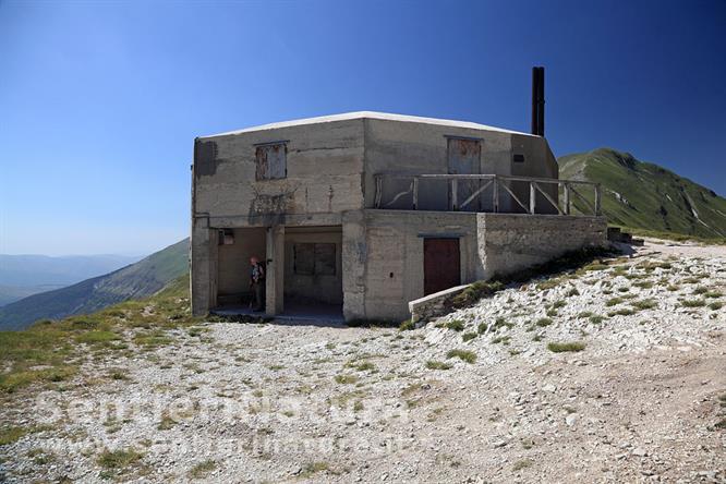 12-Architettura di montagna: il rifugio del Fargno