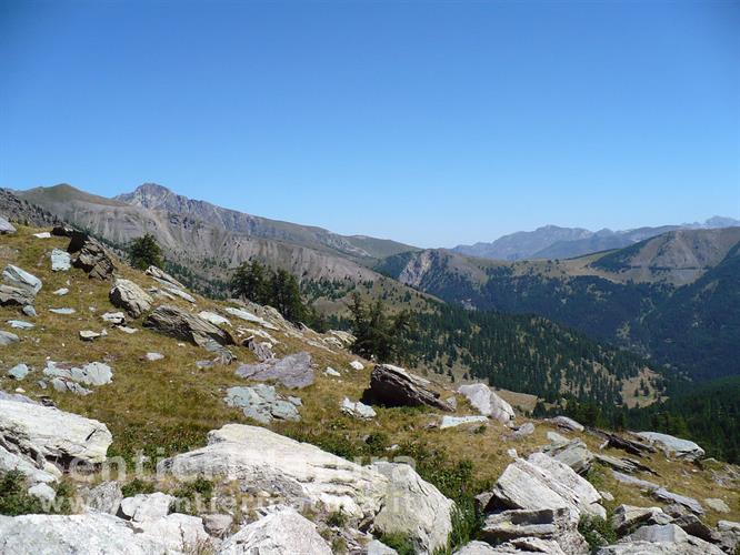 04-Panorama verso il  Colle di Tenda