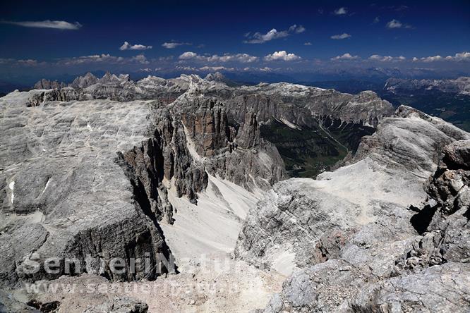 17-La Val de Mesdì incide profondamente il gruppo del Sella