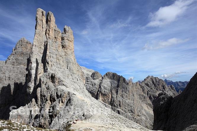 09-Le Torri del Vaiolet, una cartolina dalle Dolomiti