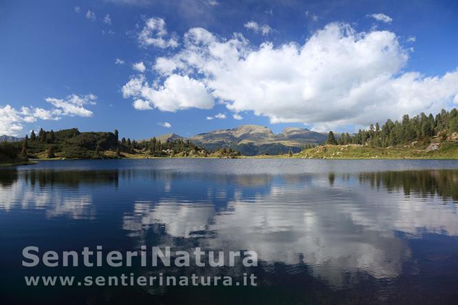 09-Riflessi delle nubi sul lago superiore