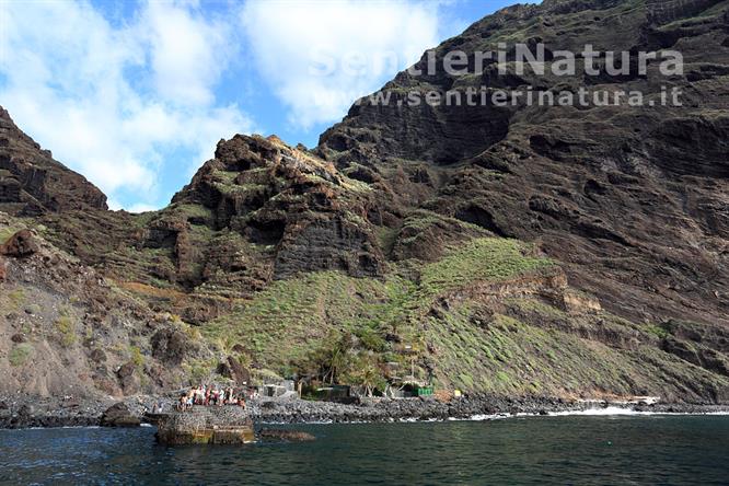 16-La costa di Tenerife presso lo sbocco della gola di Masca