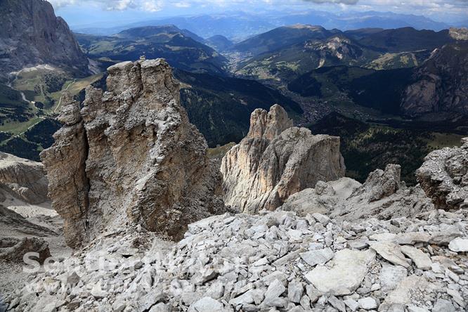 13-Pinnacoli sul bordo del Piz Rotic