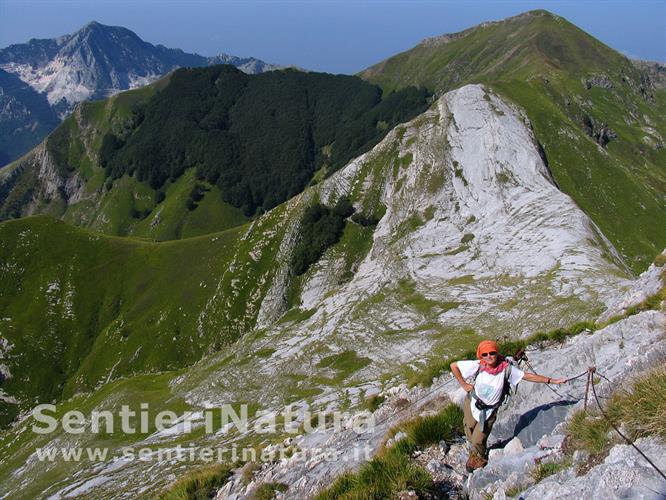 15-All'inizio del tratto attrezzato che conduce in vetta al Sumbra