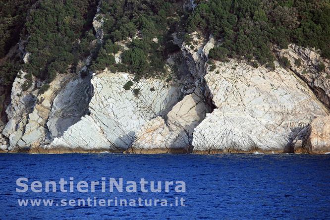 02-Le coste rocciose dell'Isola d'Elba