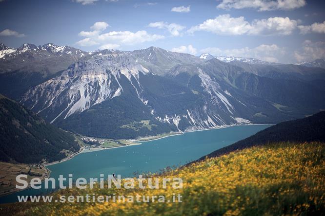 17-Il lago di Resia dalle pendici del Piz Lad