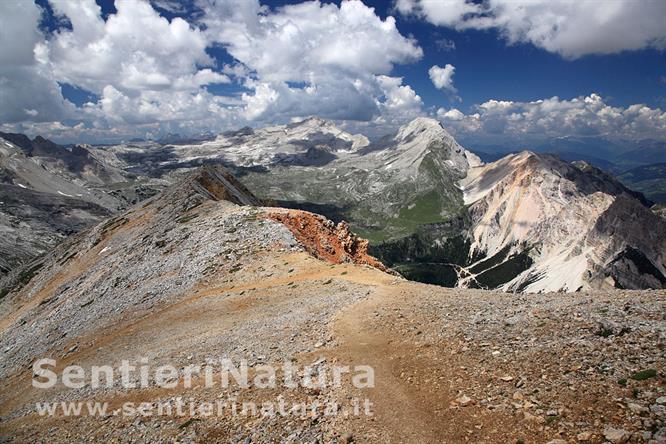 14-La cresta rossastra del  Col Bechei