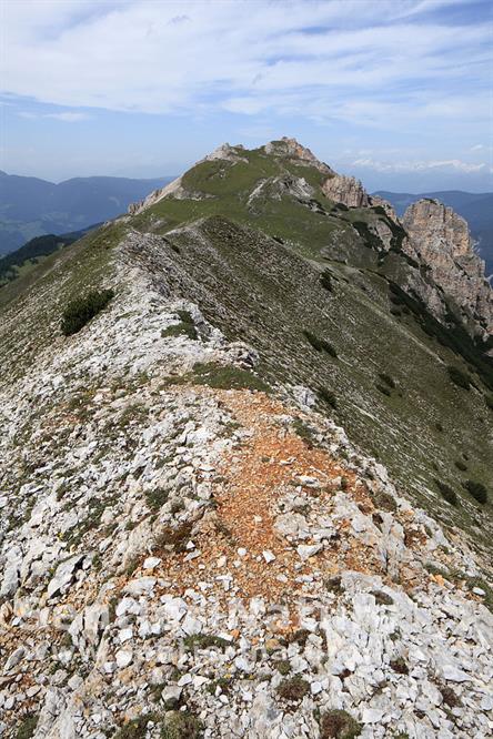 13-Il Sas de Crosta dal crinale orientale