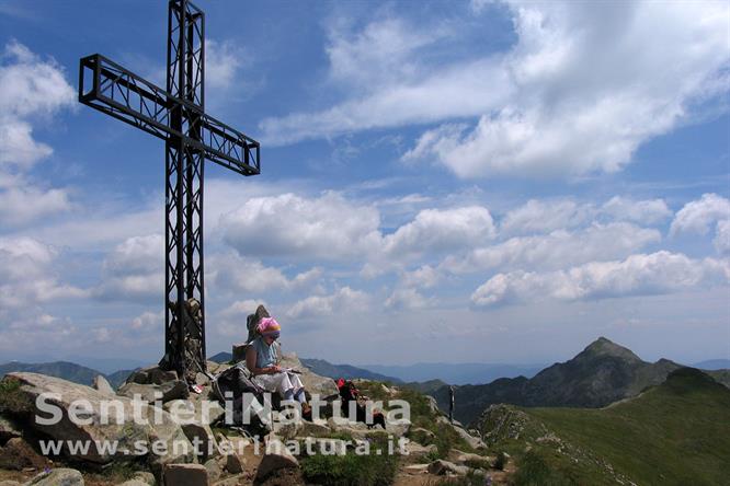 18-Croce in vetta al monte Giovo