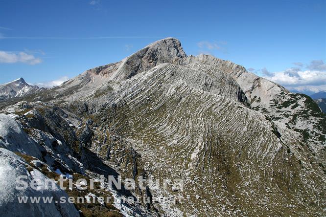 14-Gli strati del monte Muro con la Croda del Becco