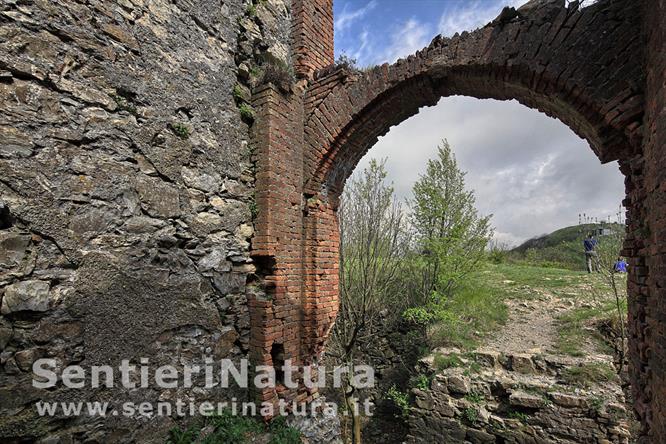 09-Porta del Fratello Minore