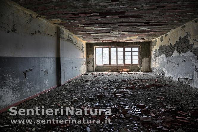 13-All'interno degli edifici minerari di Colonna