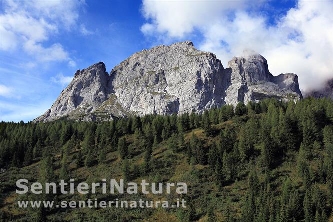 01-La Croda Sora i Colesei dal Passo di Monte Croce Comelico