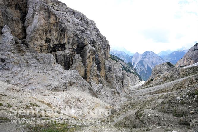 03-Panorama dal passo Grande dei Rondoi verso sud