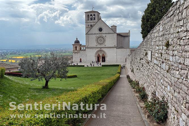 02-La Basilica di San Francesco ad Assisi