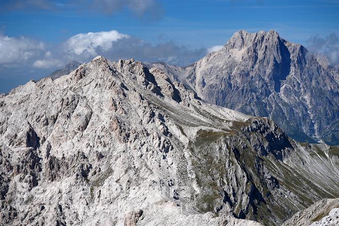 09-Prena e Corno Grande dal monte Camicia