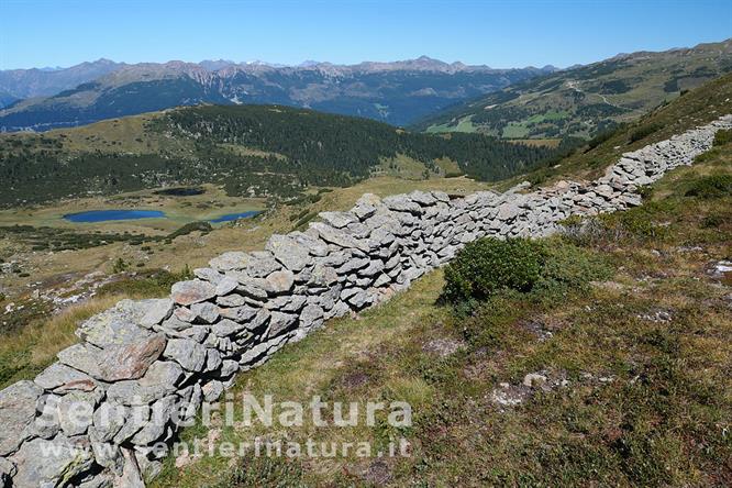 05-Muretto confinario sulla dorsale del Totenrucken