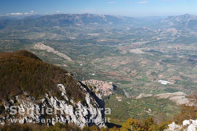 07-Sicignano degli Alburni visto dalla dorsale del Panormo