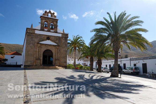 06-La chiesa di Madonna della Roccia a Vega de Rio Palmas