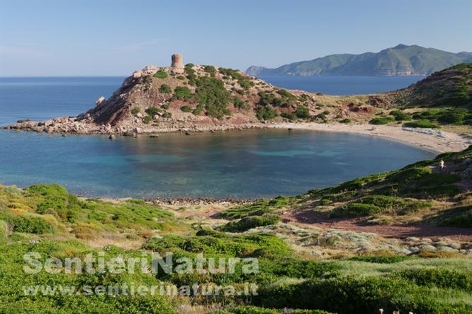 01-L'insenatura e la Torre del Porticciolo