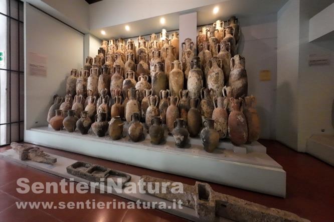 03-Il carico di un mercantile, Museo archeologico Eoliano, Lipari