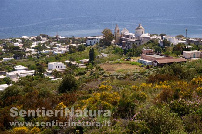 09-La chiesa di San Vincenzo a Stromboli