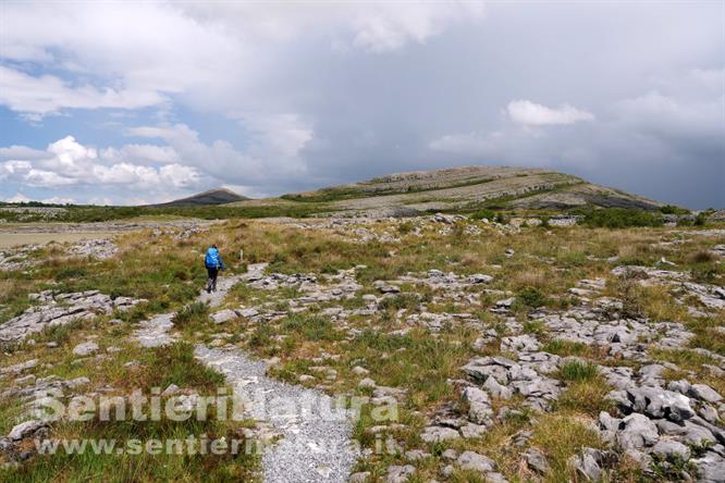 03-Il caratteristico paesaggio del Burren