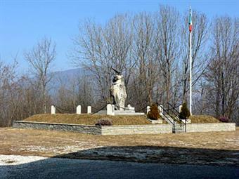 15 Monumento ai Caduti della Grande Guerra